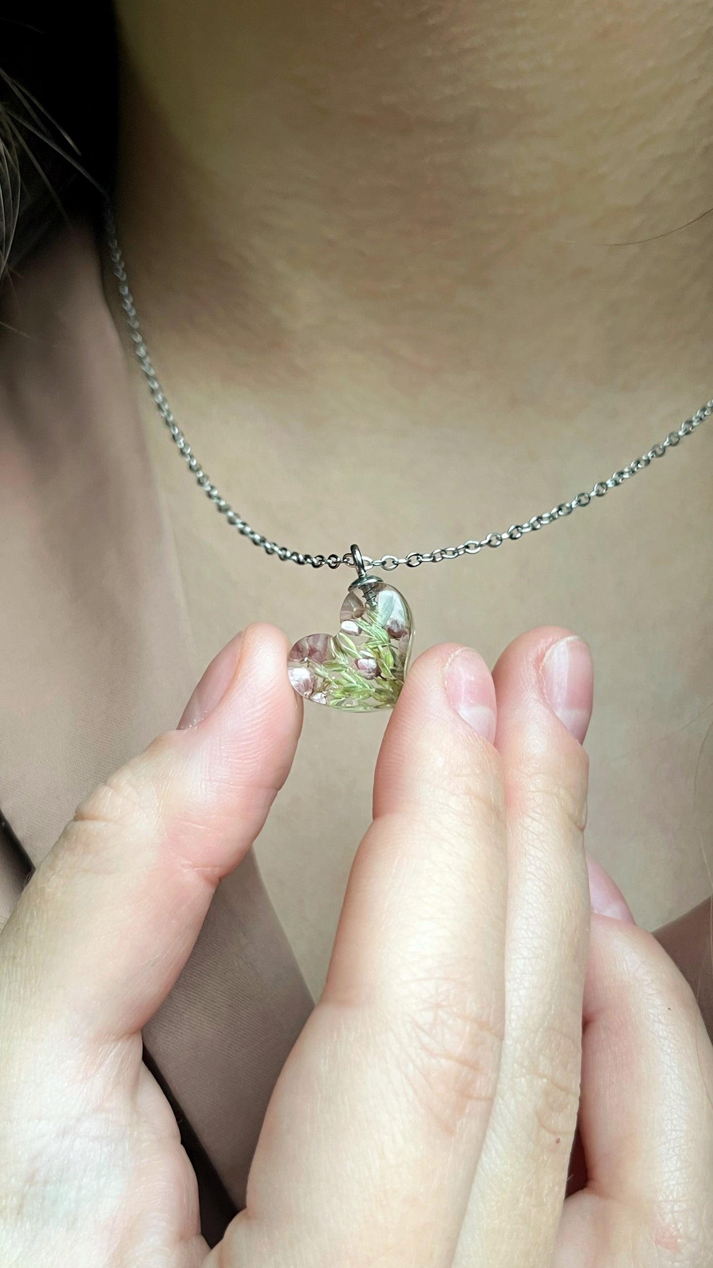 Ozothamnus pendant