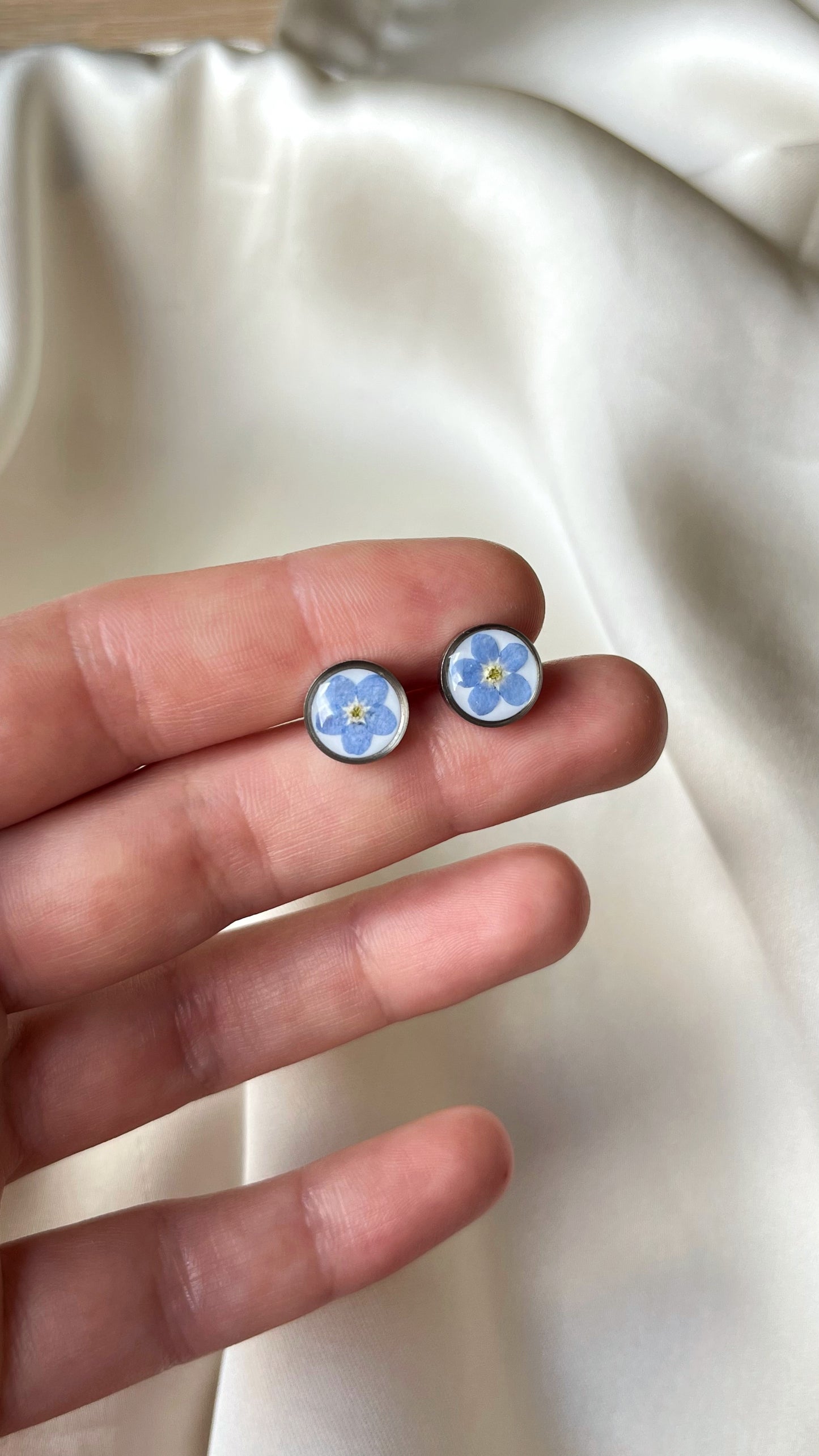 Forget-me-not stud earrings