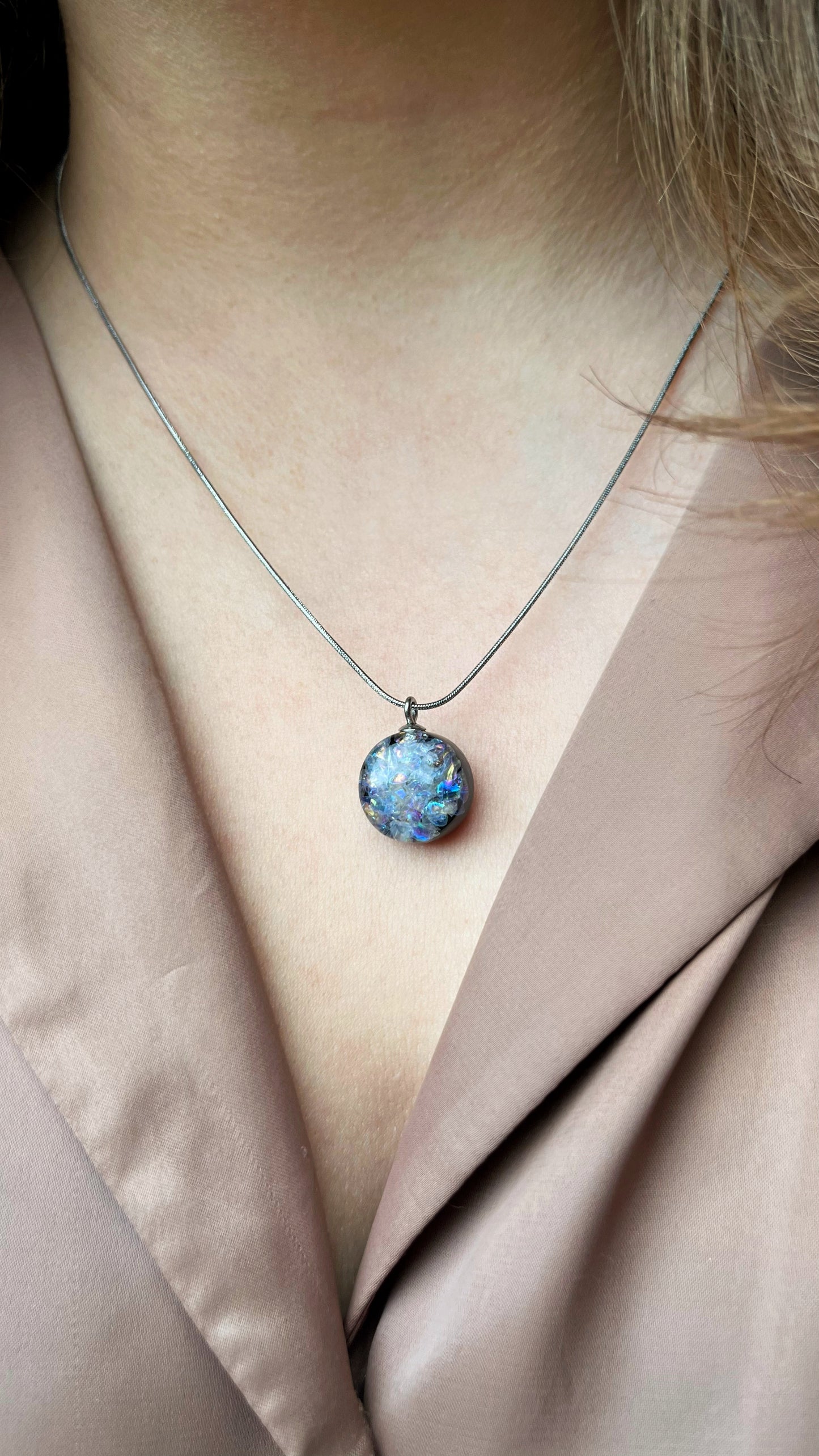 Crushed glass pendant