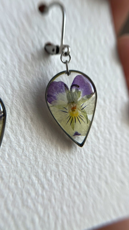 Violet earrings