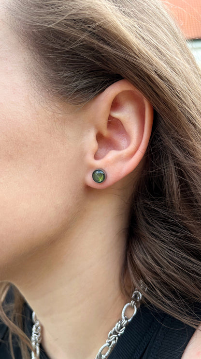 Ivy stud earrings