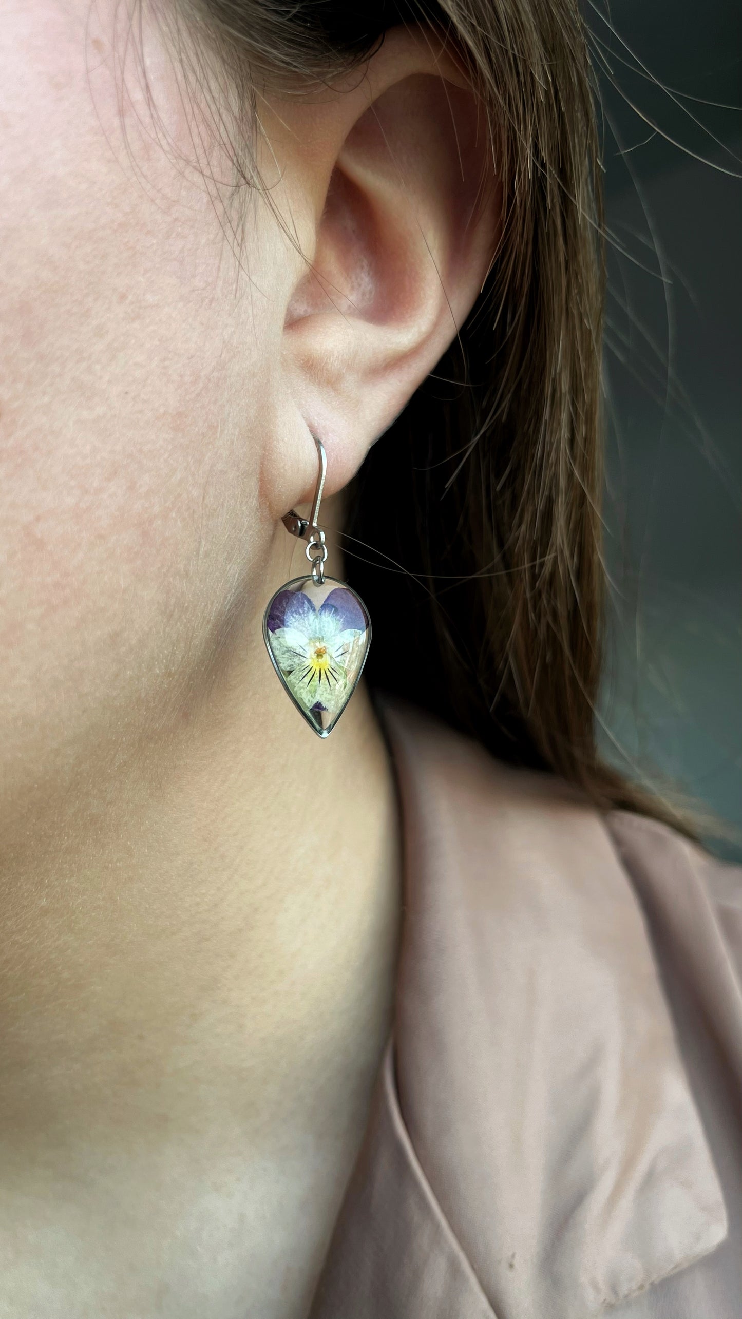 Violet earrings
