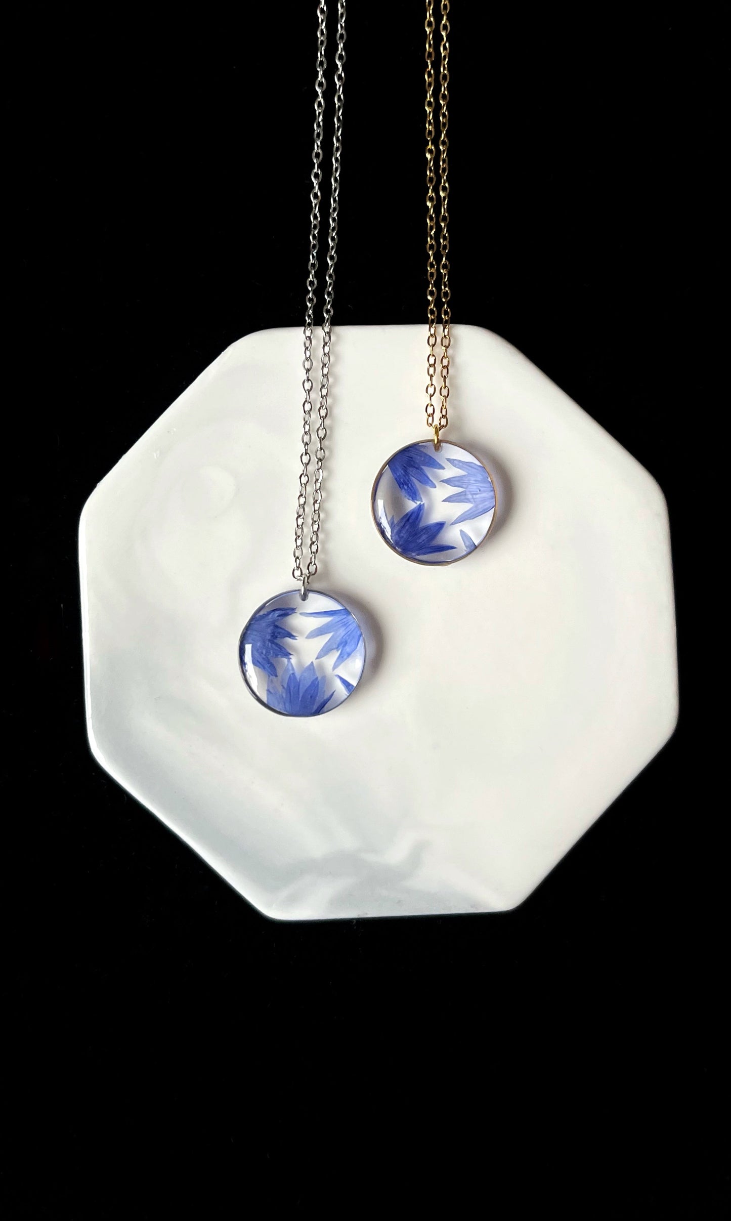 Cornflower pendant