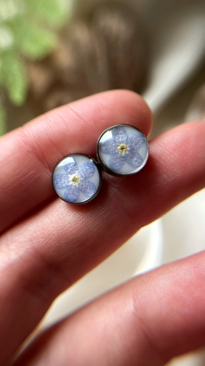Forget-me-not stud earrings