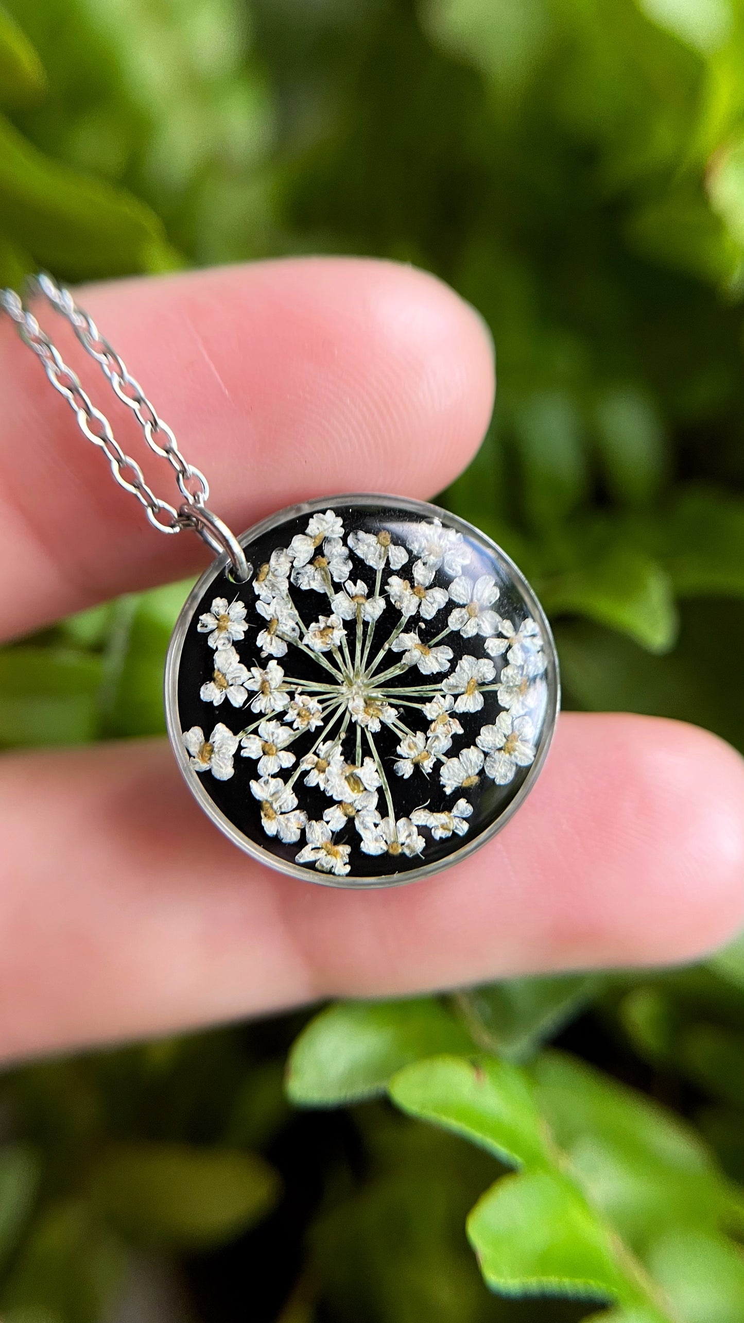 Ground elder pendant