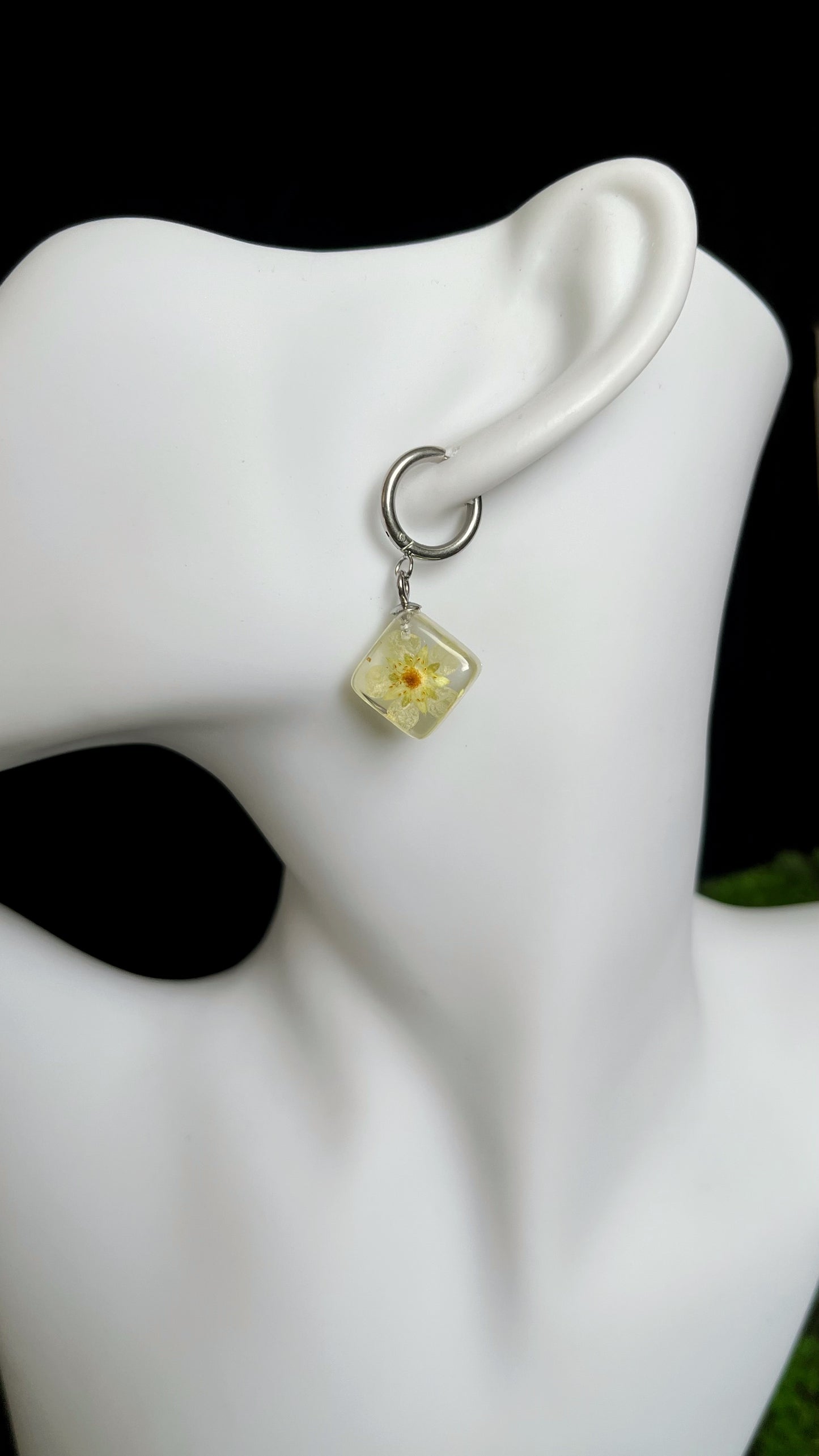 Wild strawberry earrings