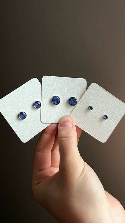 Cornflower stud earrings
