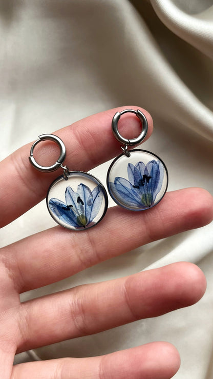Scilla earrings