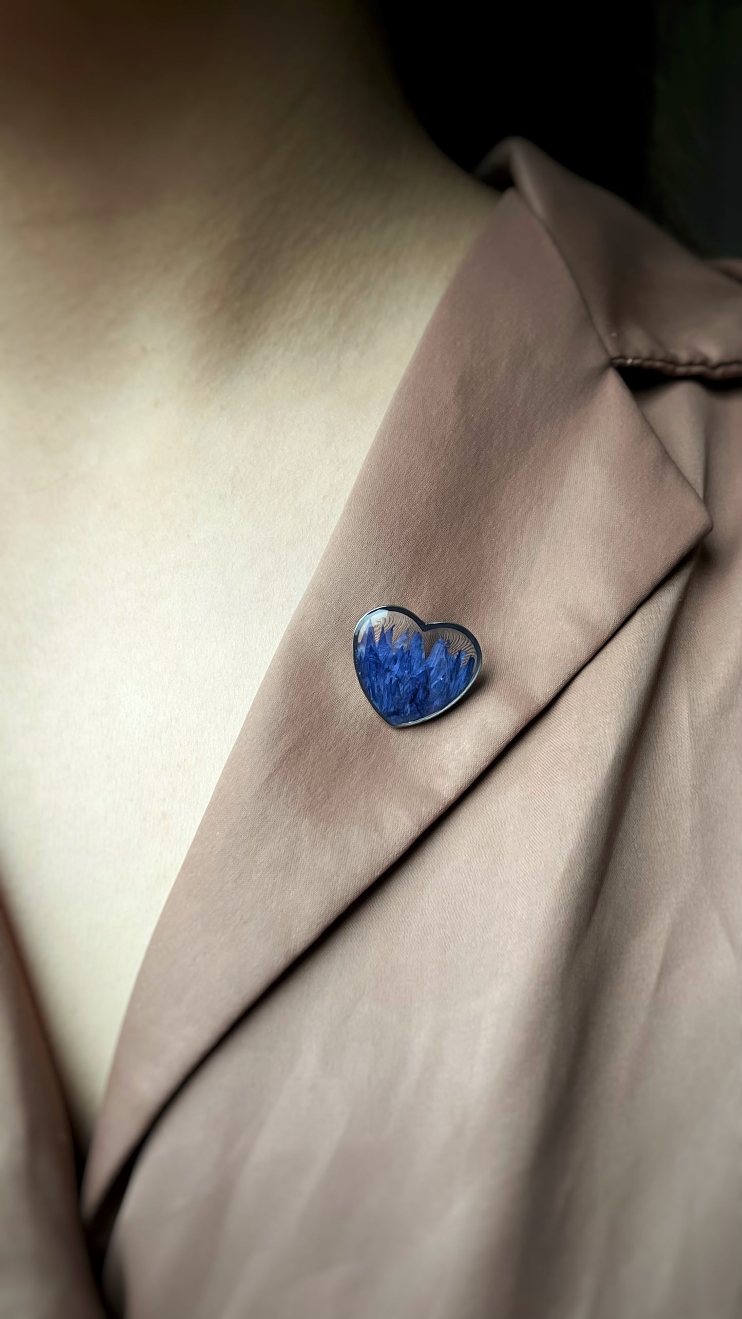 Cornflower brooch