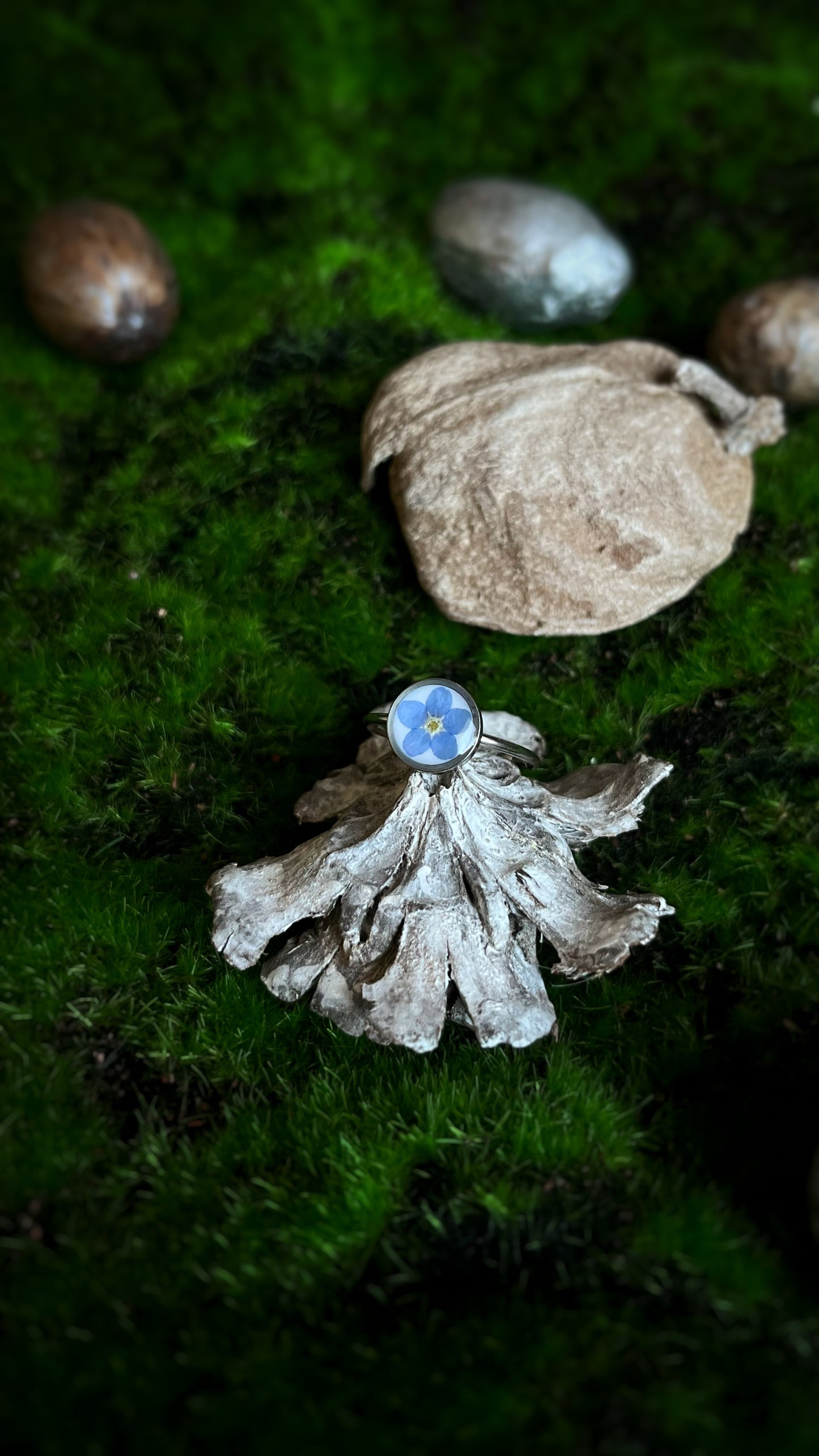 Forget-me-not ring