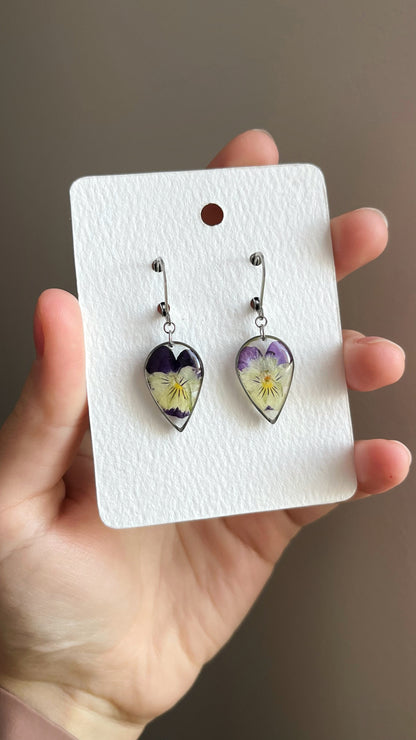 Violet earrings