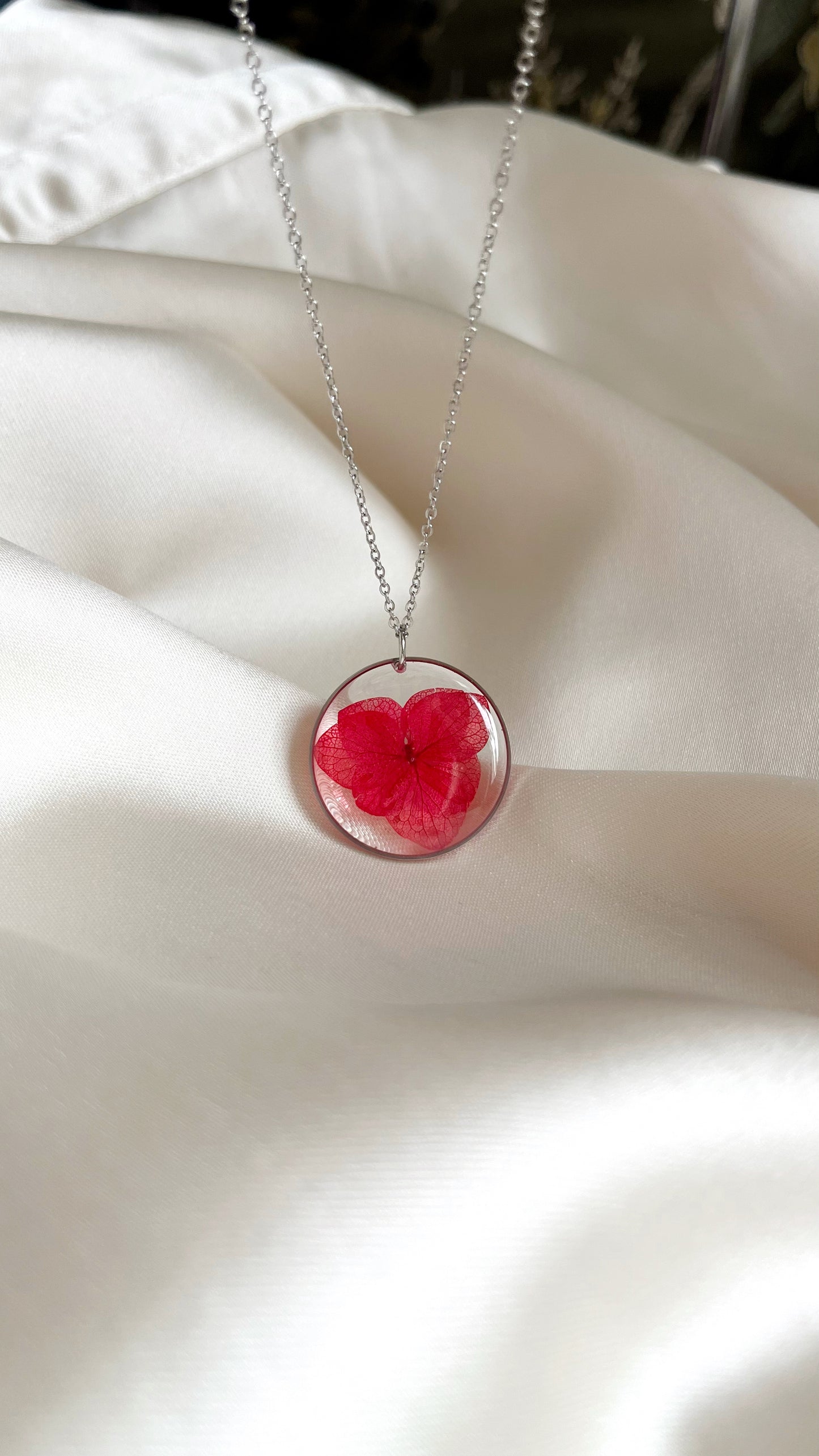 Hydrangea pendant