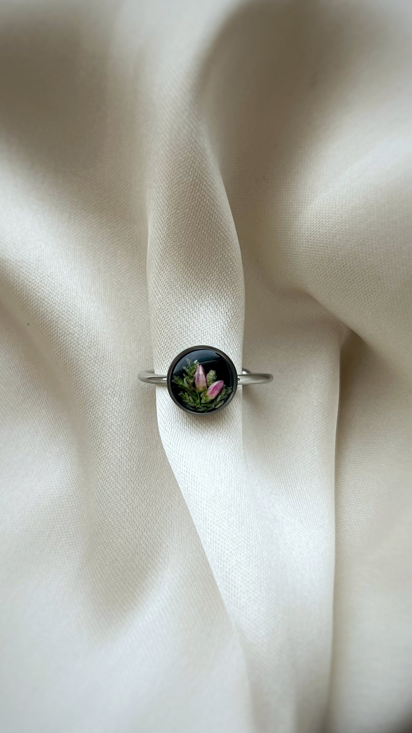 Heather ring