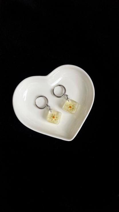 Wild strawberry earrings