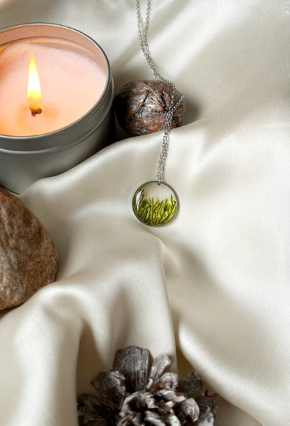 Moss pendant