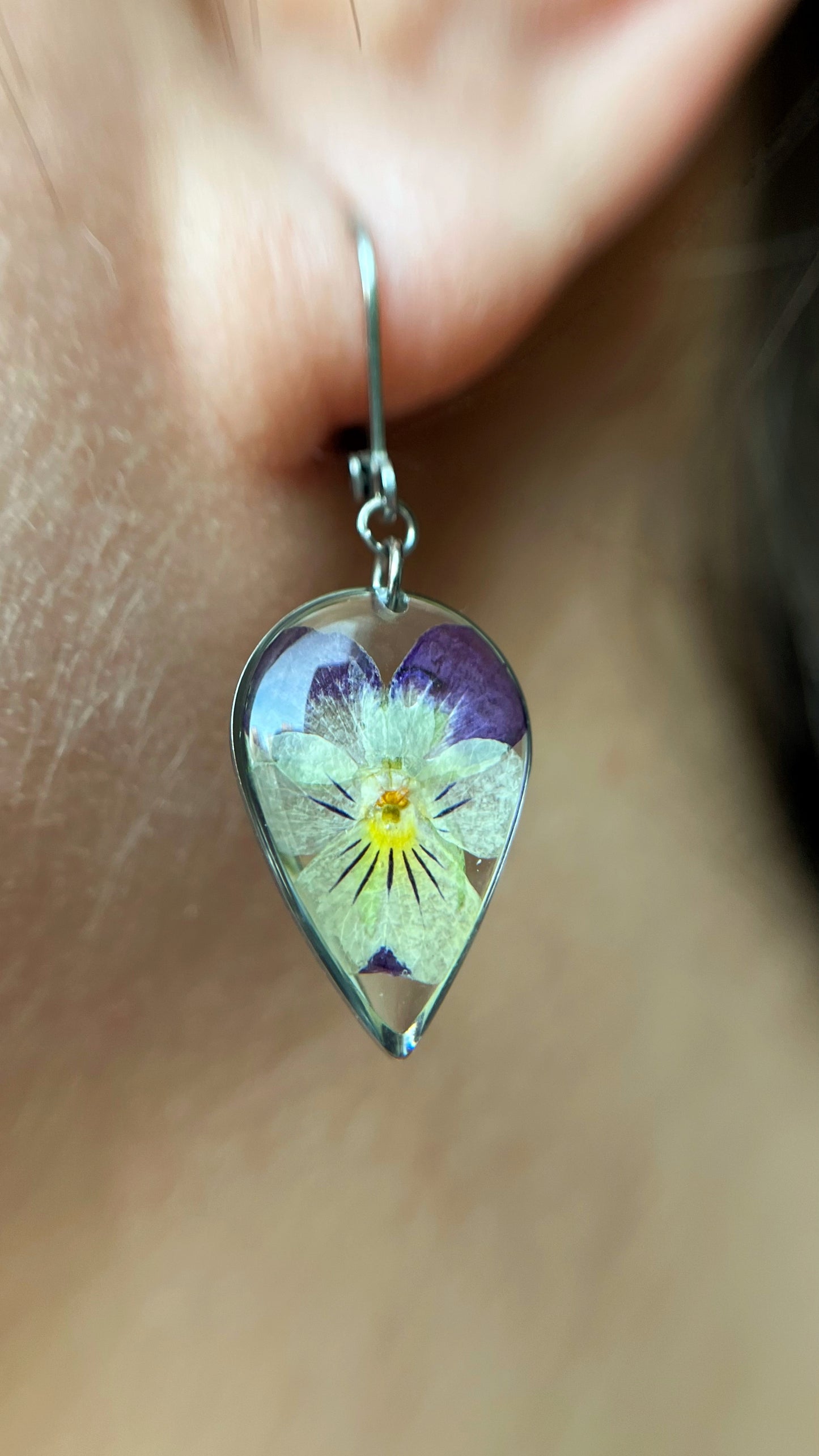 Violet earrings