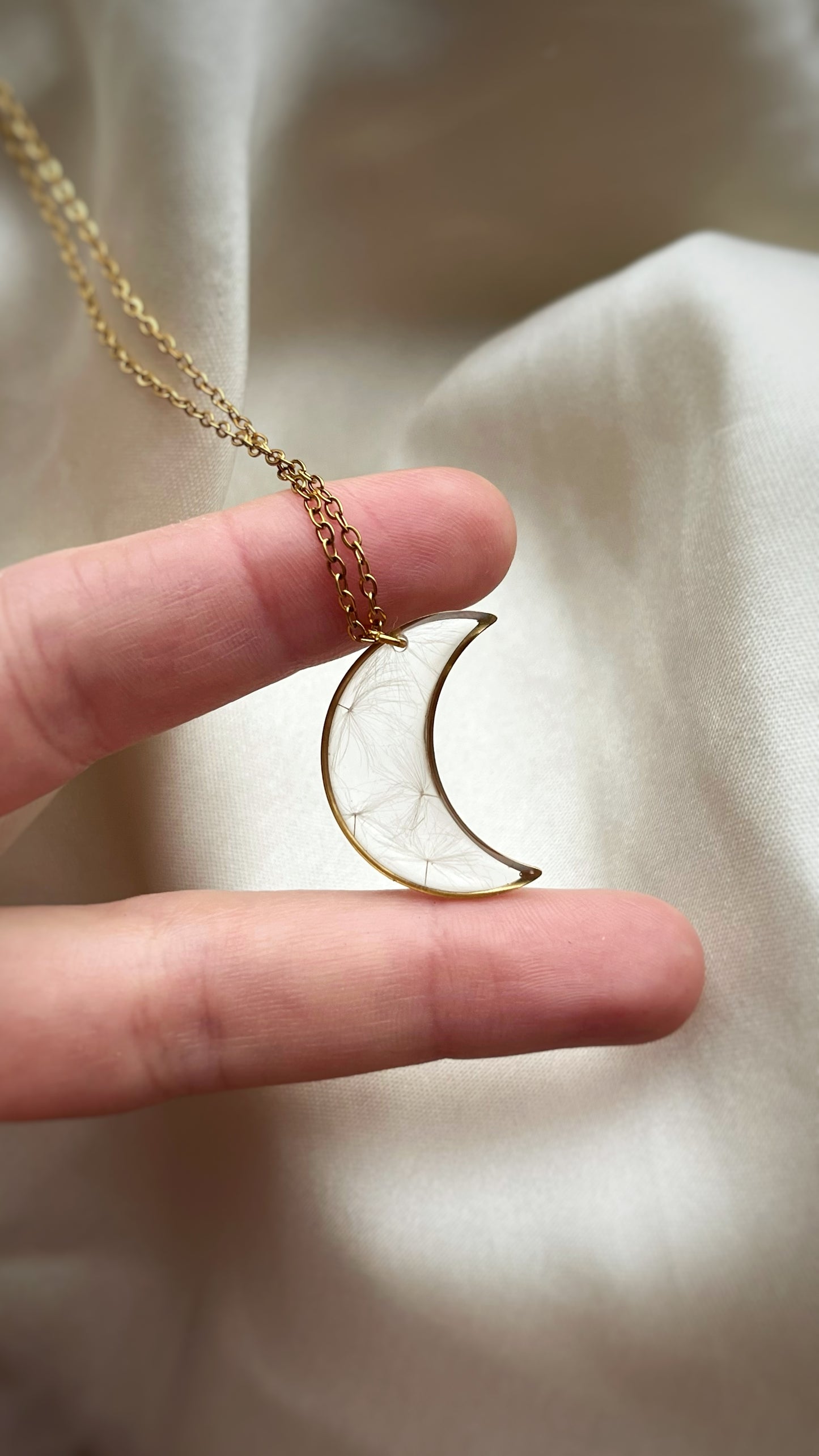 Dandelion pendant