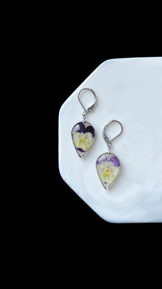 Violet earrings