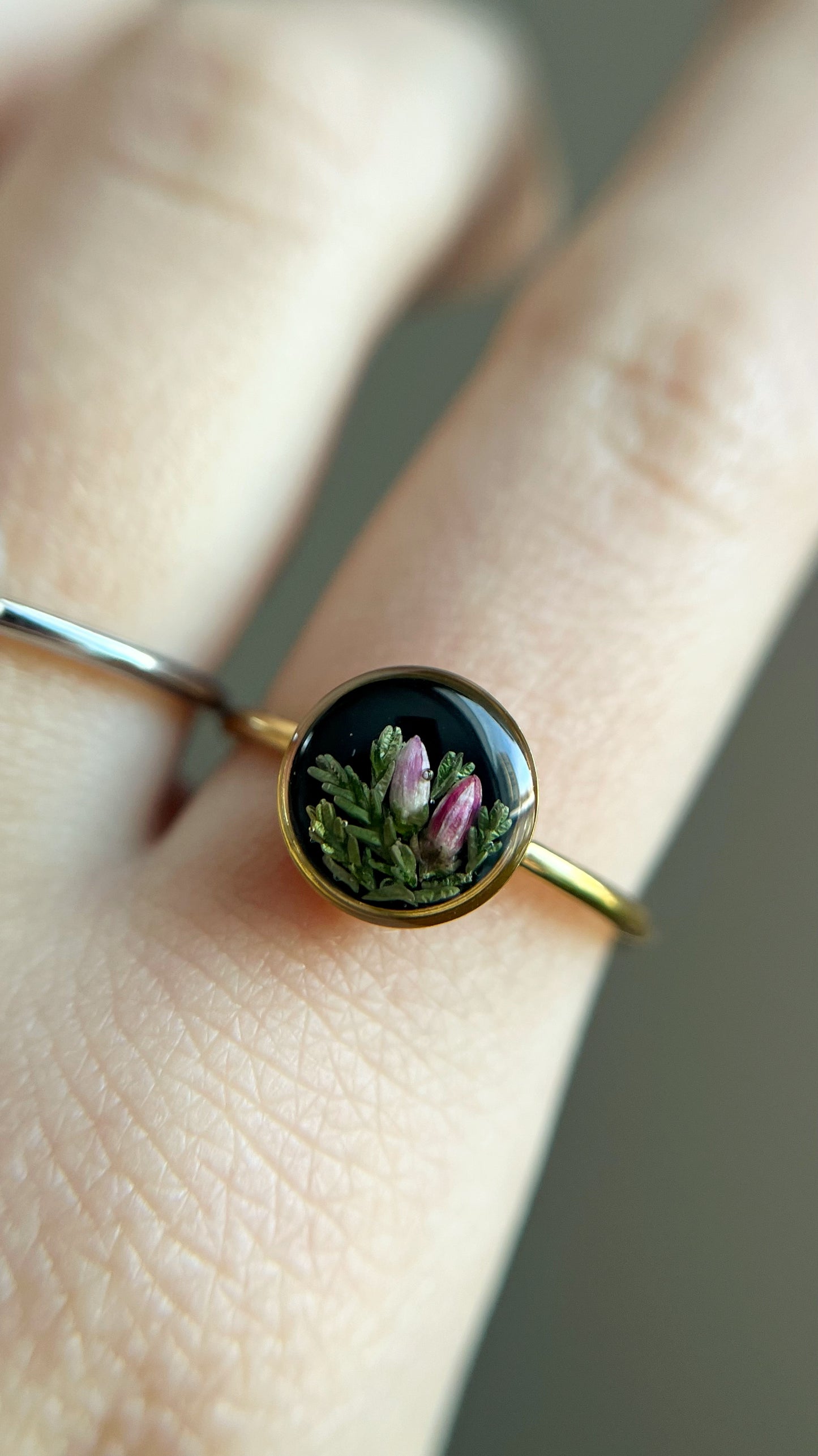Heather ring