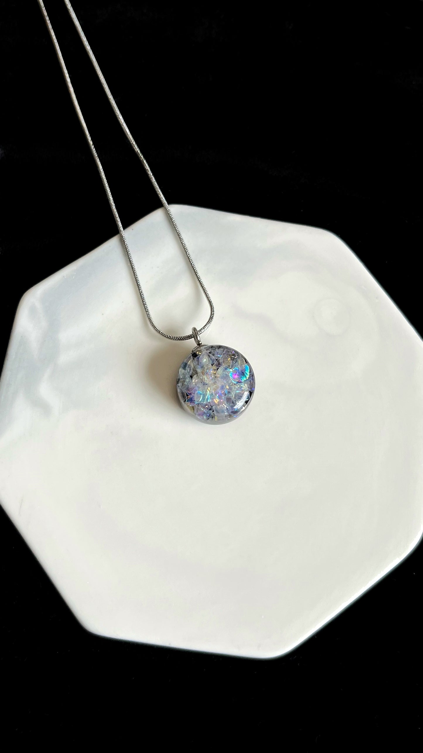 Crushed glass pendant