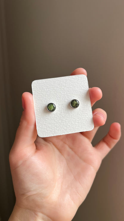Ivy stud earrings