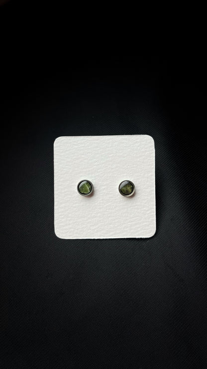 Ivy stud earrings