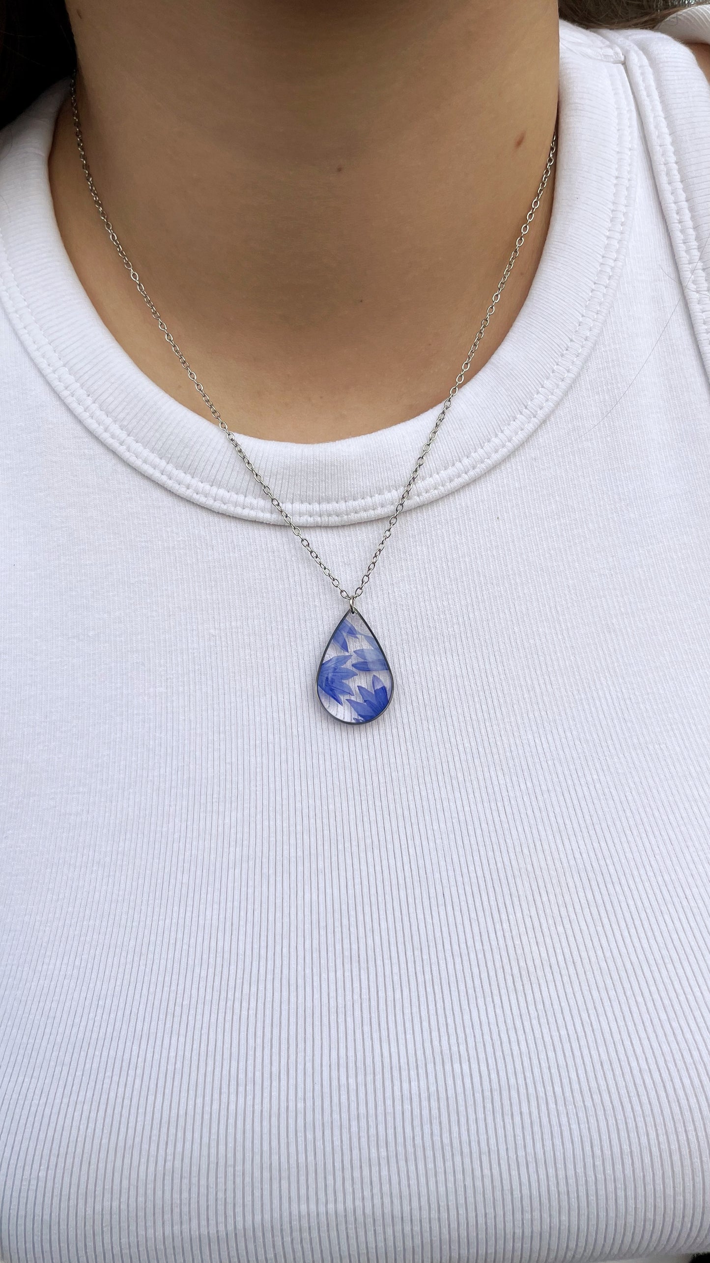Cornflower pendant (made to order)