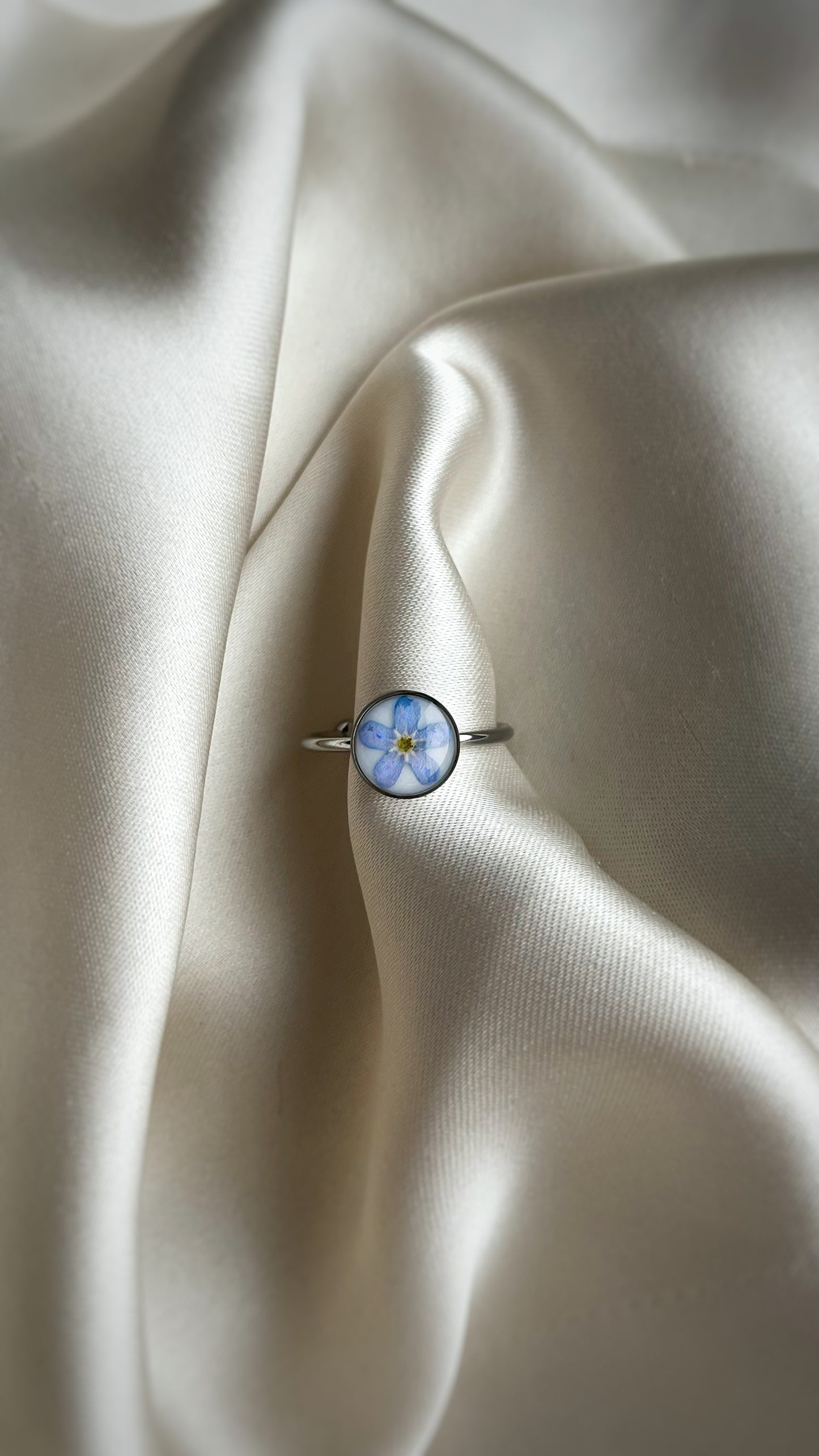 Forget-me-not ring