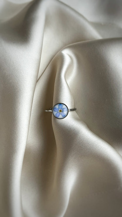 Forget-me-not ring