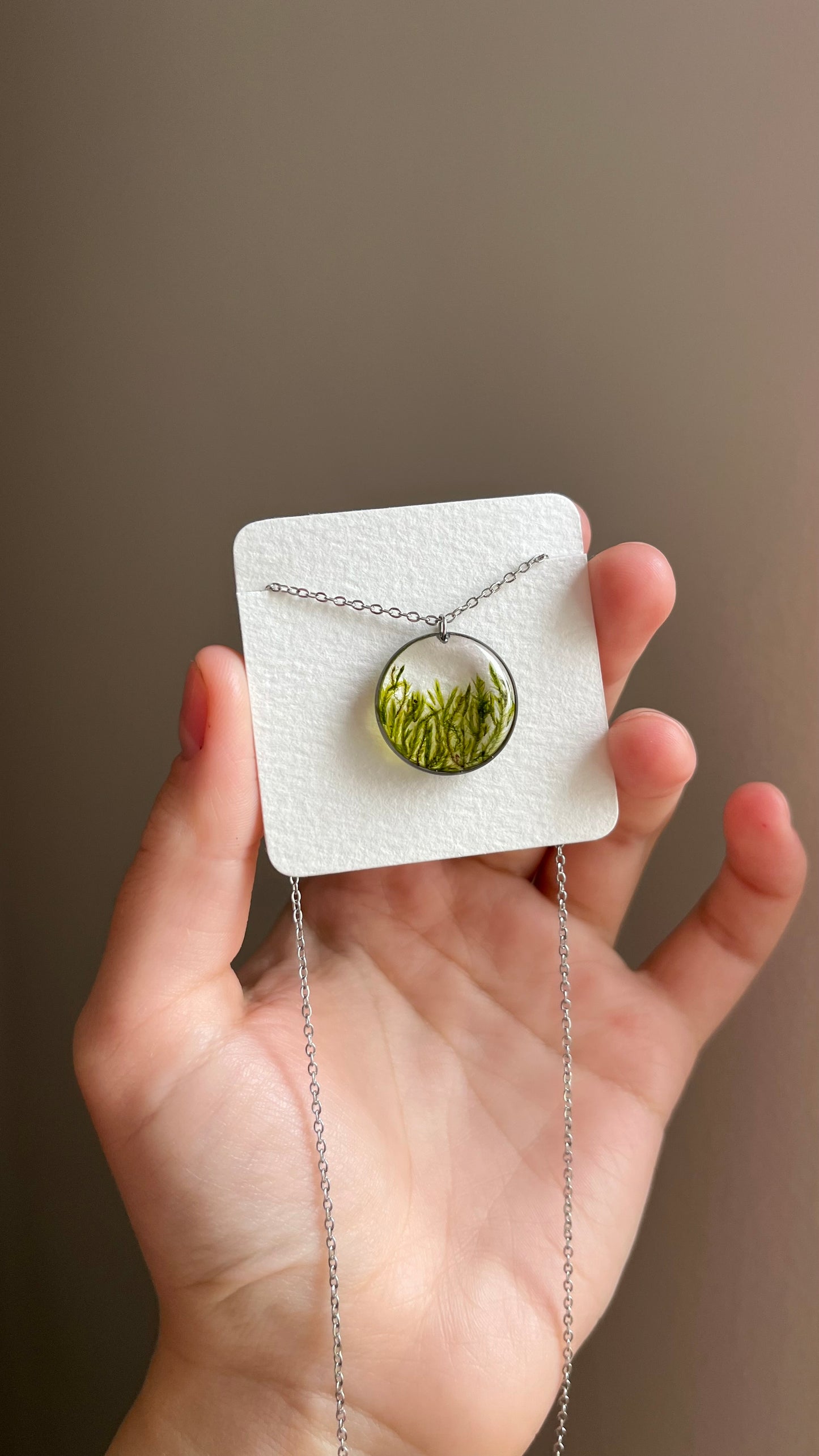 Moss pendant
