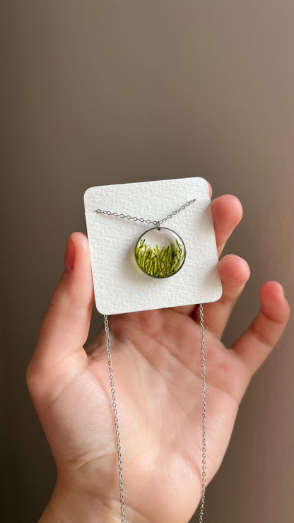 Moss pendant