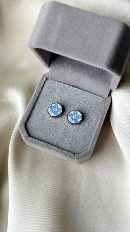 Forget-me-not stud earrings