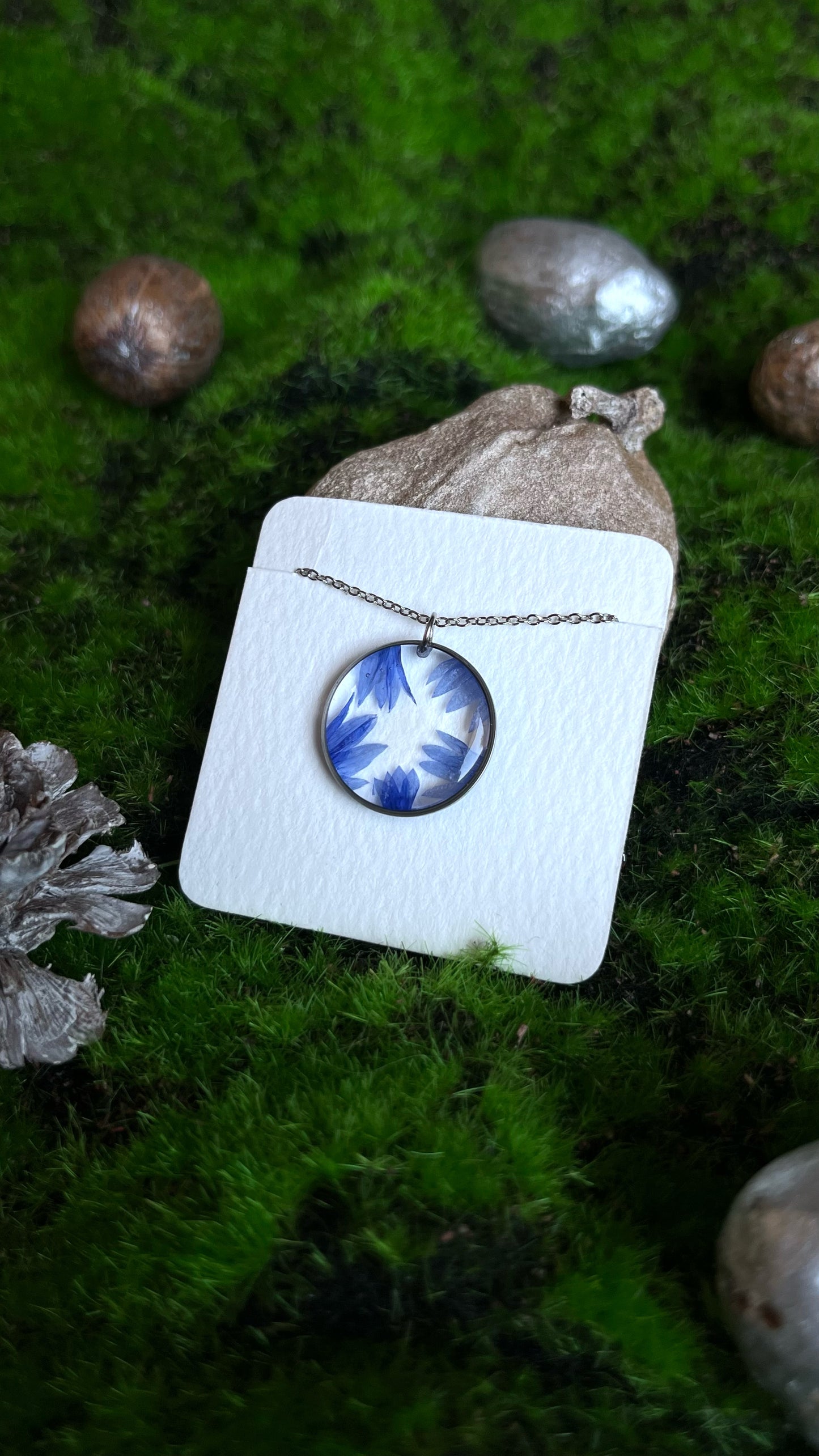 Cornflower pendant