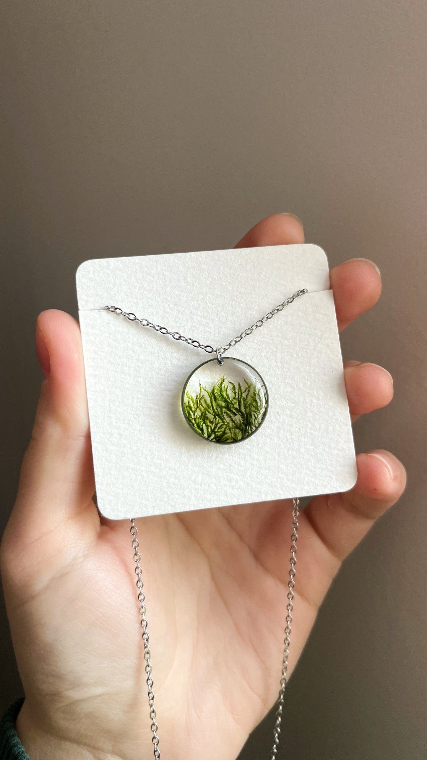 Moss pendant