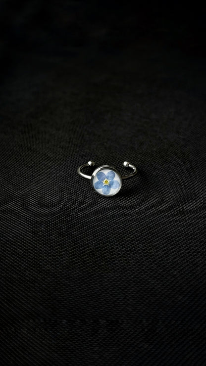 Forget-me-not ring
