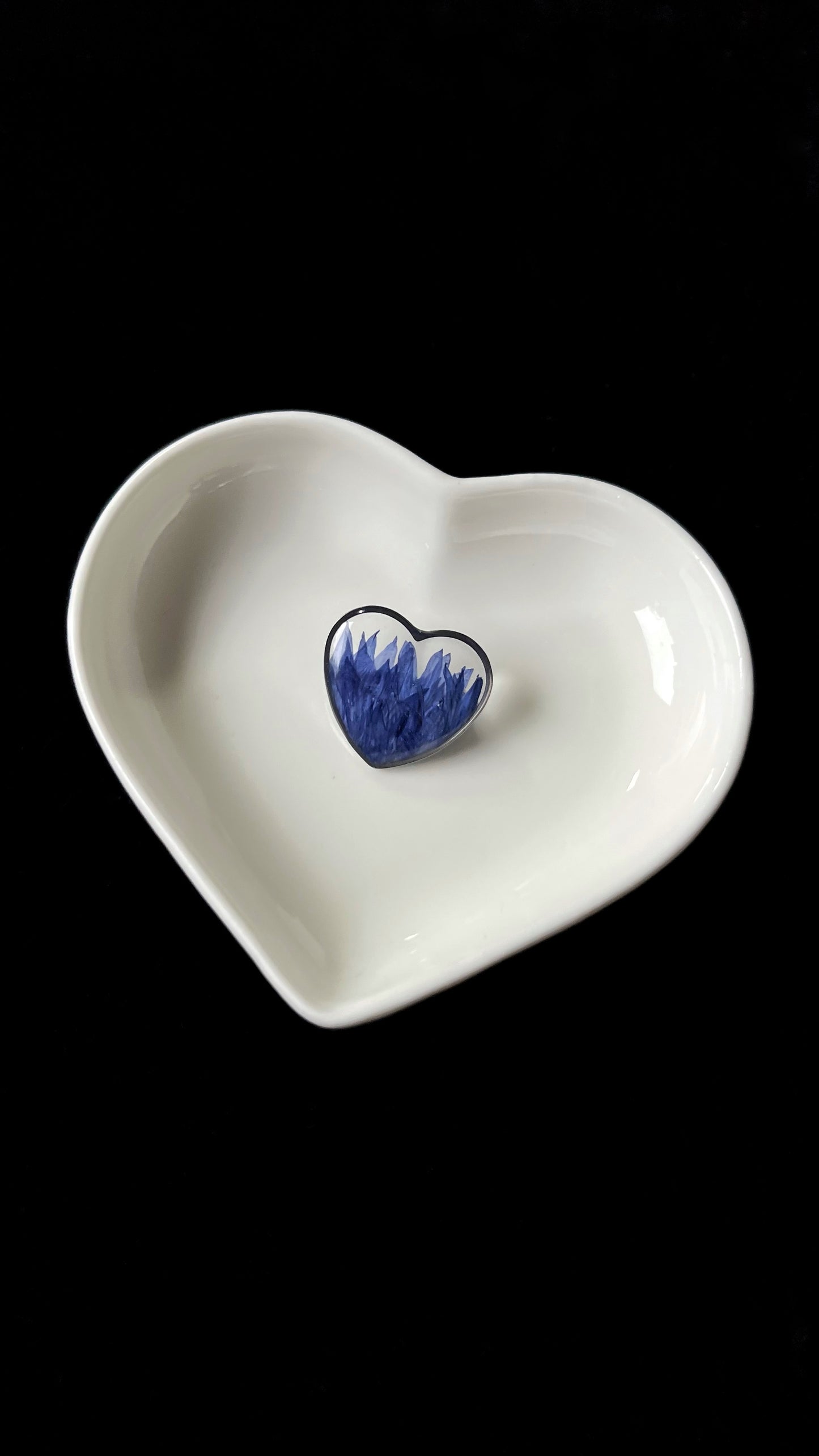 Cornflower brooch