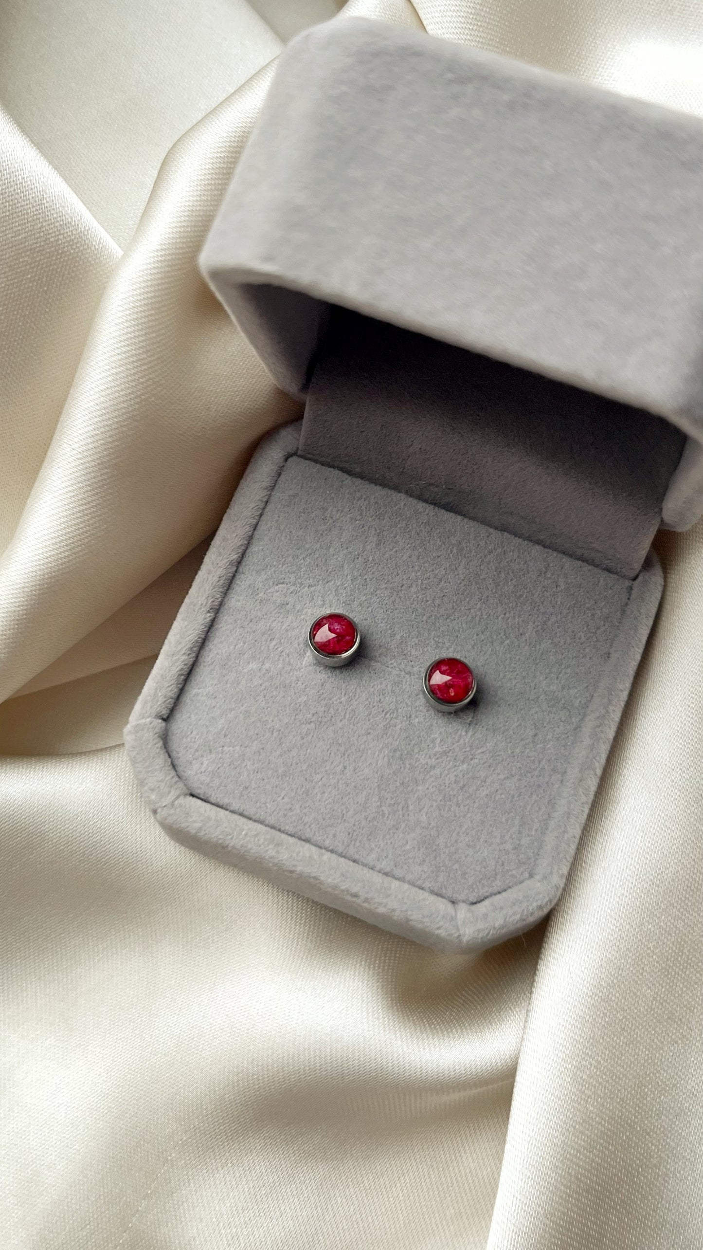 Baby’s breath stud earrings