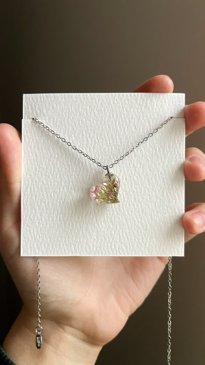 Ozothamnus pendant