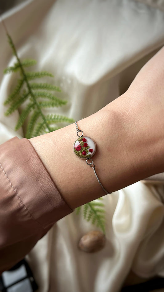 Baby’s breath bracelet